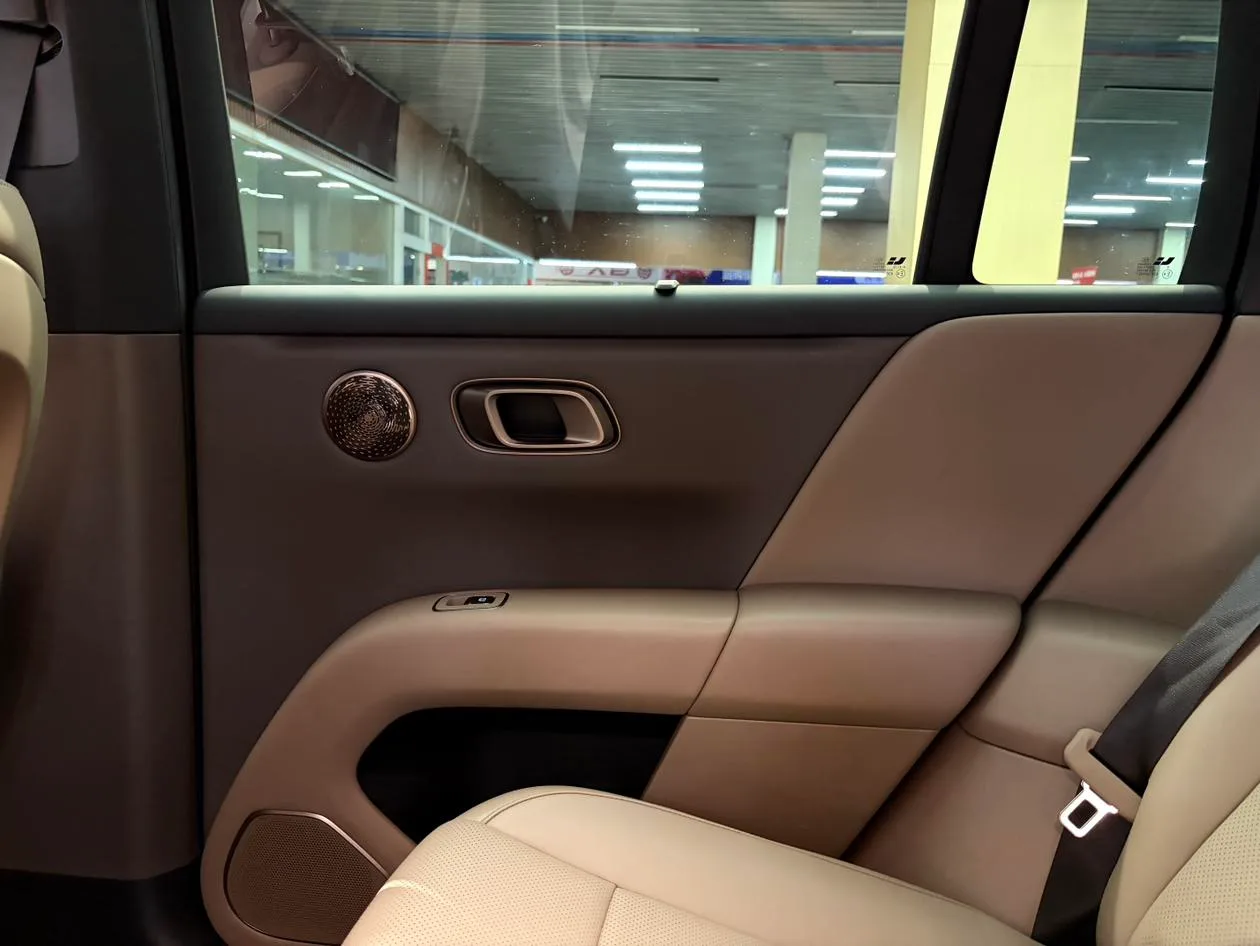 Li Auto ideal i6, 2025 — фото 14