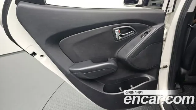 Hyundai Tucson ix, 2011 — фото 24