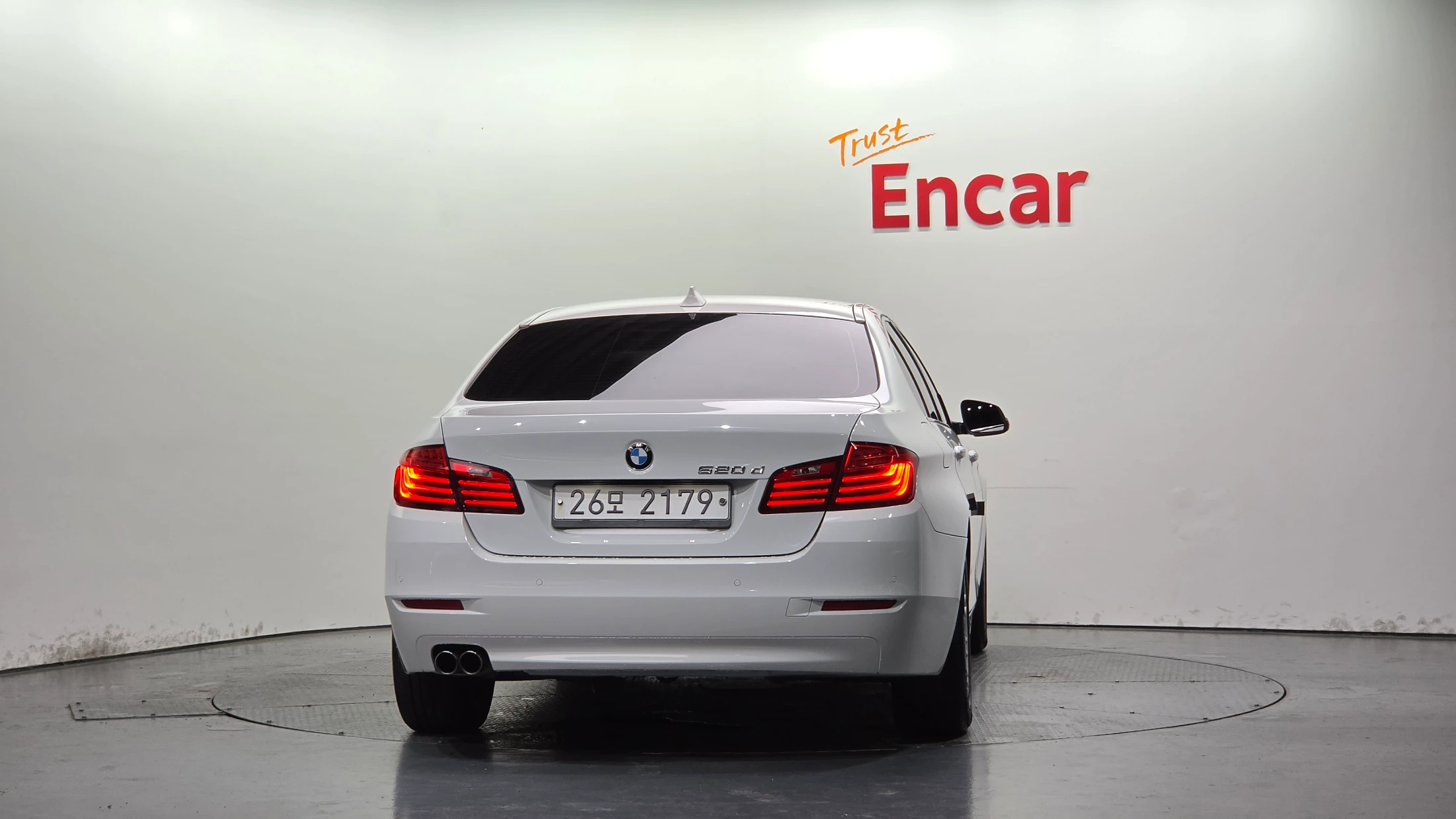 BMW 5-Series F10, 2014 — фото 4