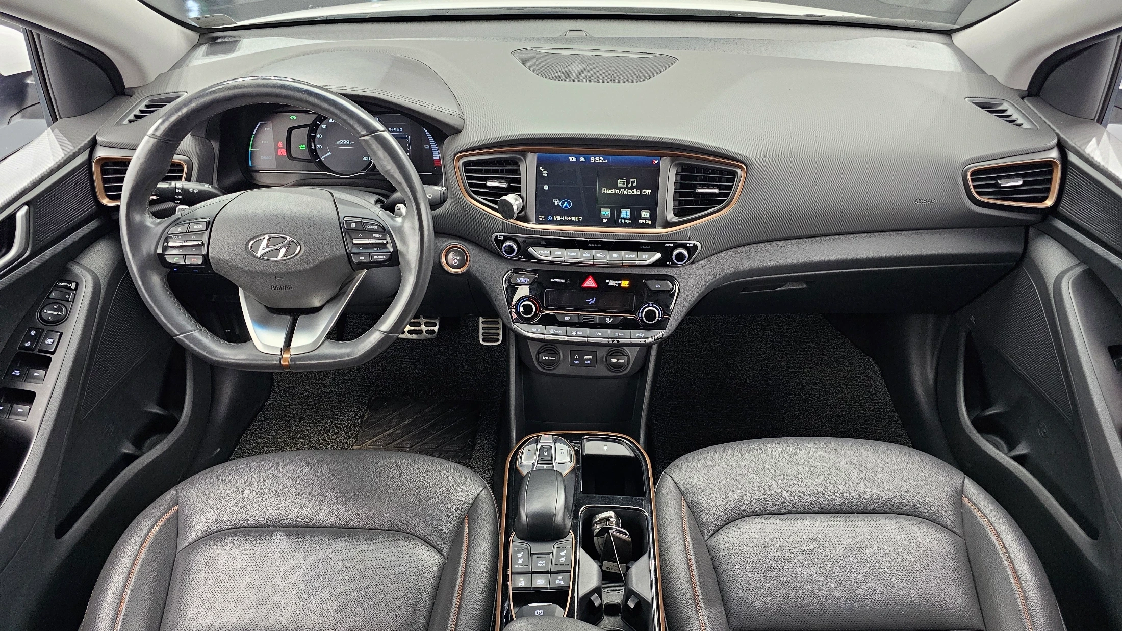 Hyundai Ioniq Ionic Electric, 2016 — фото 7