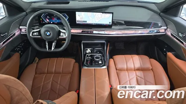BMW 7-Series G70, 2025 — фото 7