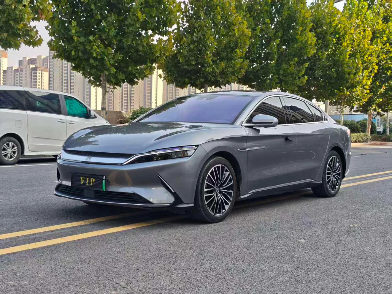 BYD Han EV