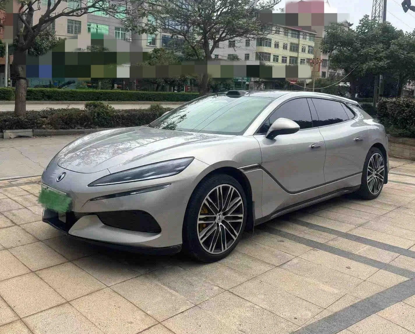 Denza Z9GT EV