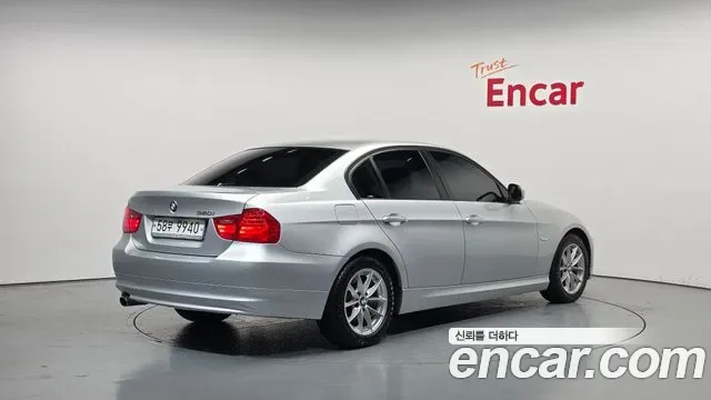 BMW 3-Series E90, 2011 — фото 2