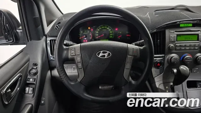 Hyundai Starex Grand Starex, 2012 — фото 13