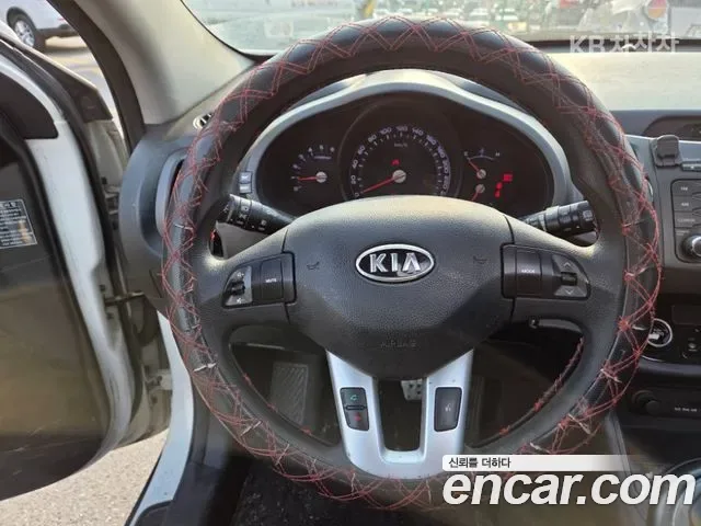 Kia Sportage, 2010 — фото 12