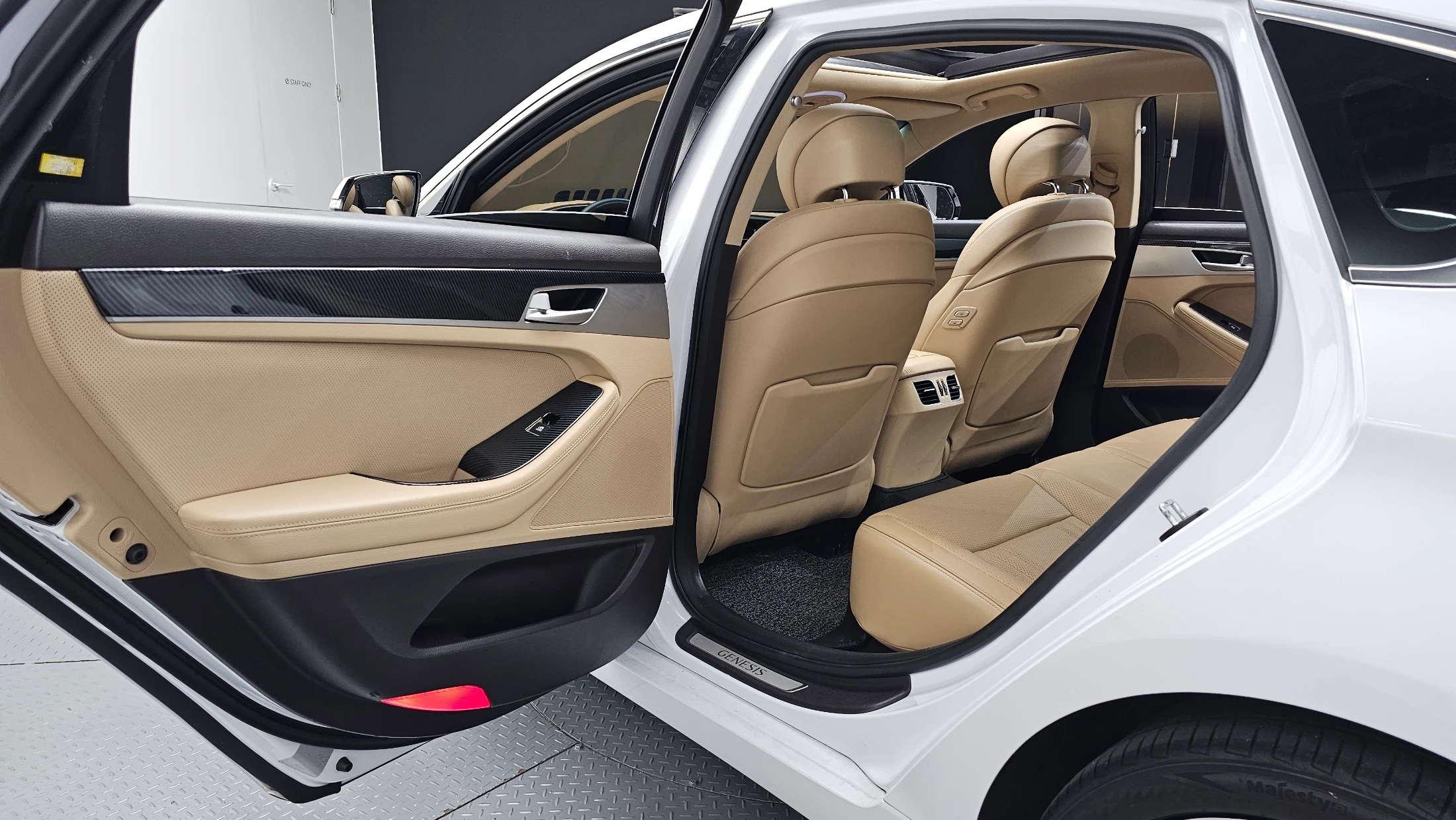 Genesis G80, 2016 — фото 12