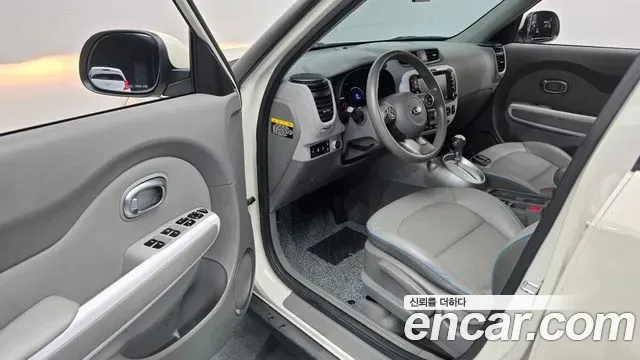 Kia Soul EV, 2017 — фото 10