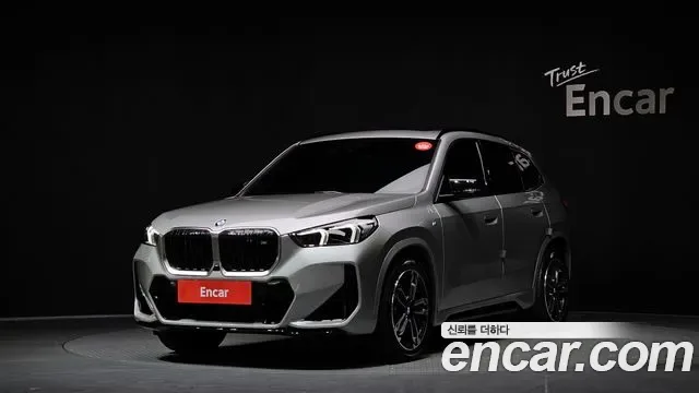 BMW X1 U11