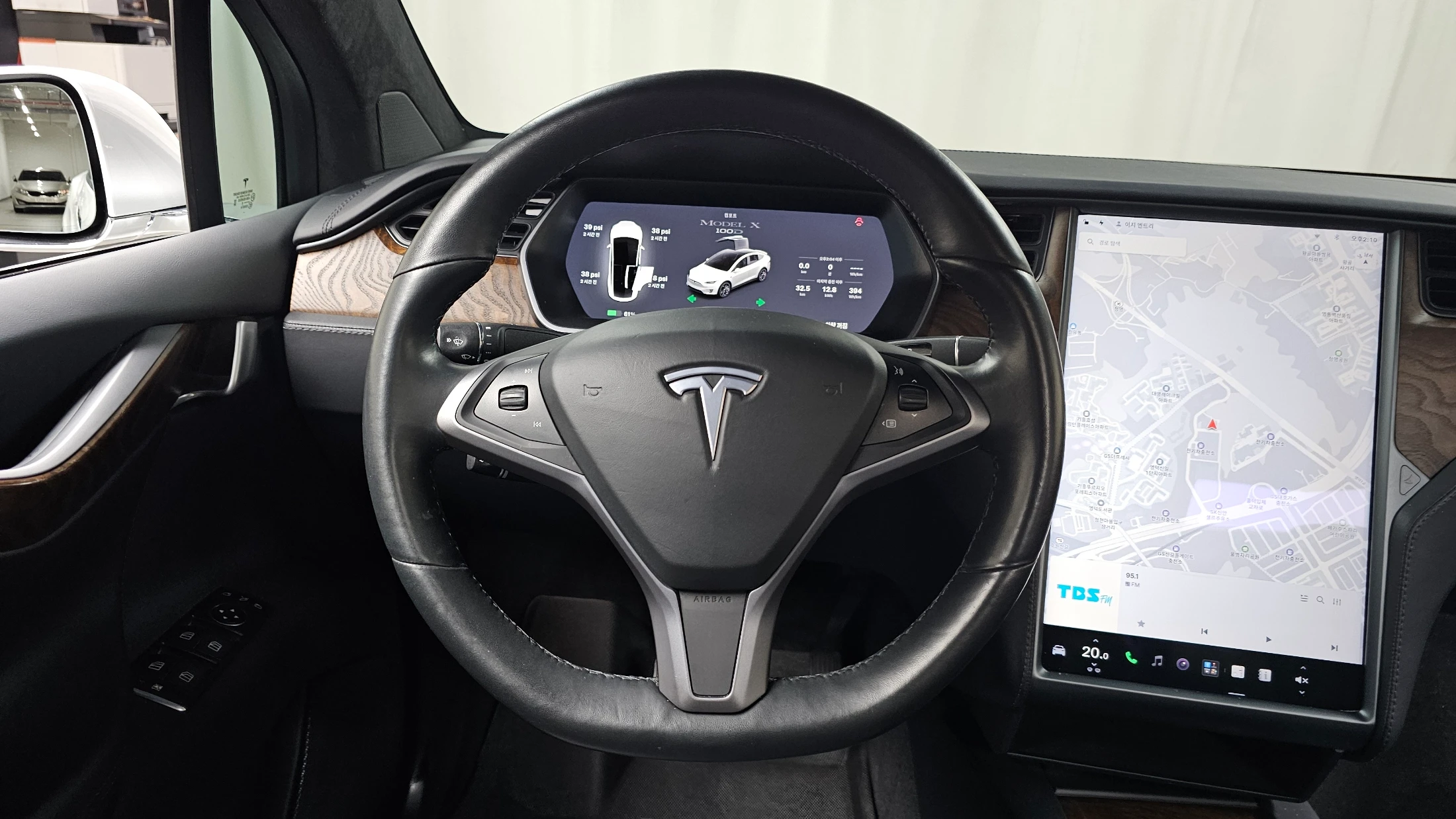 Tesla Model X, 2019 — фото 13