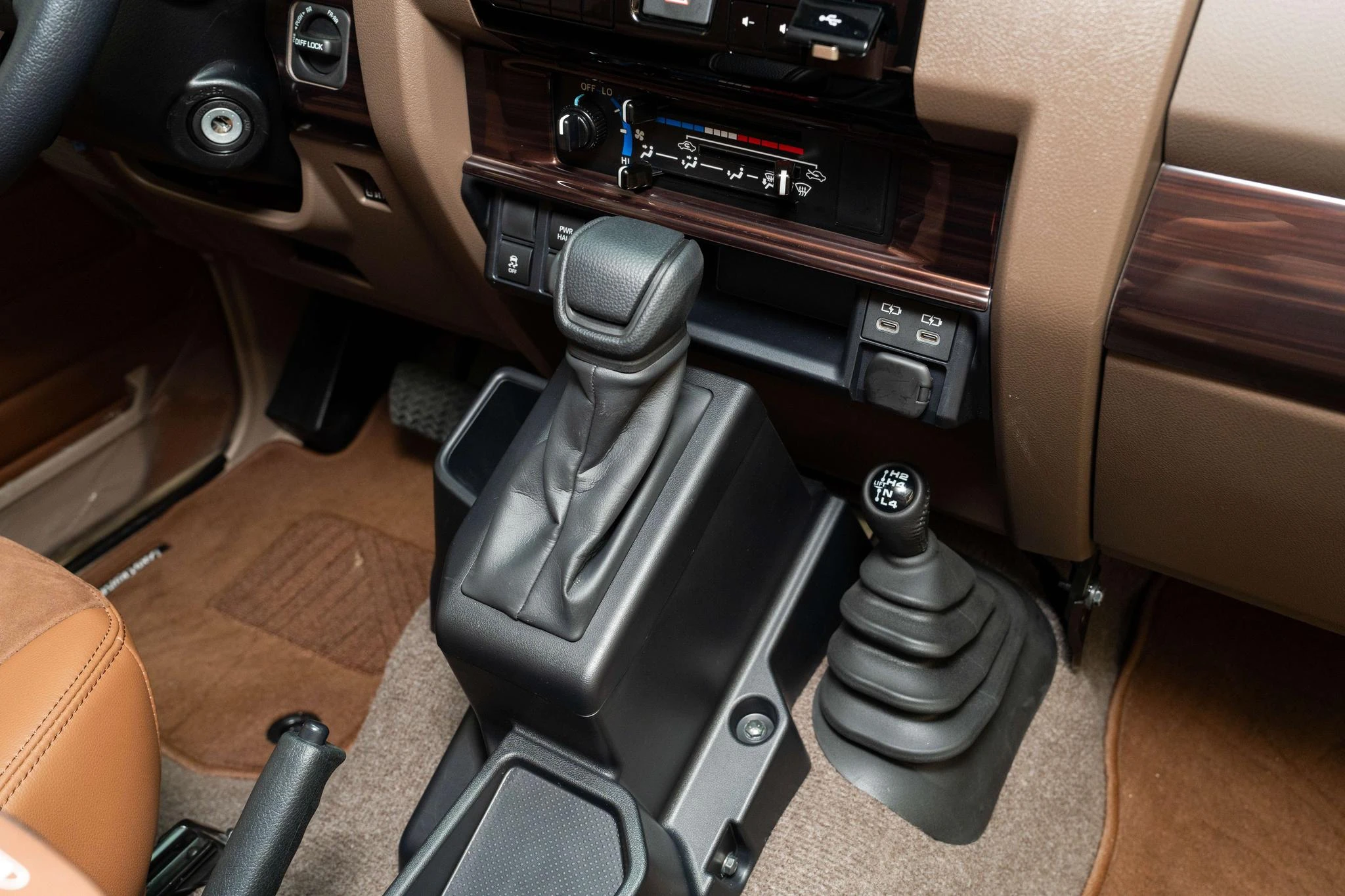 Toyota Land Cruiser 70 Series, 2025 — фото 14