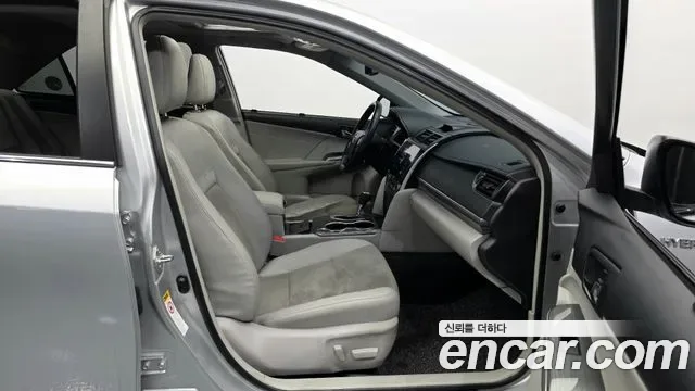 Toyota Camry, 2013 — фото 12