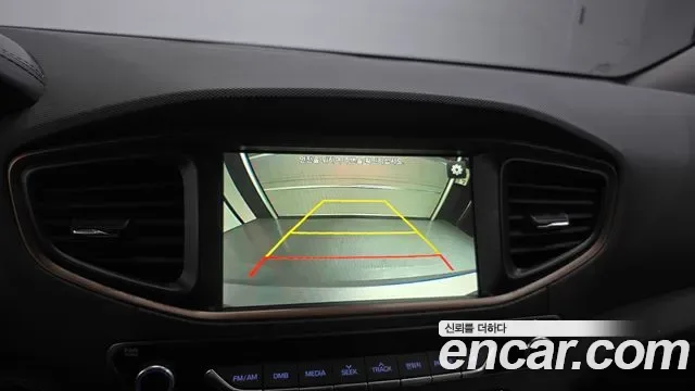 Hyundai Ioniq Ionic Electric, 2017 — фото 15