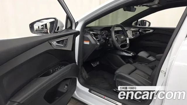 Audi Q4 E-Tron F4, 2025 — фото 10