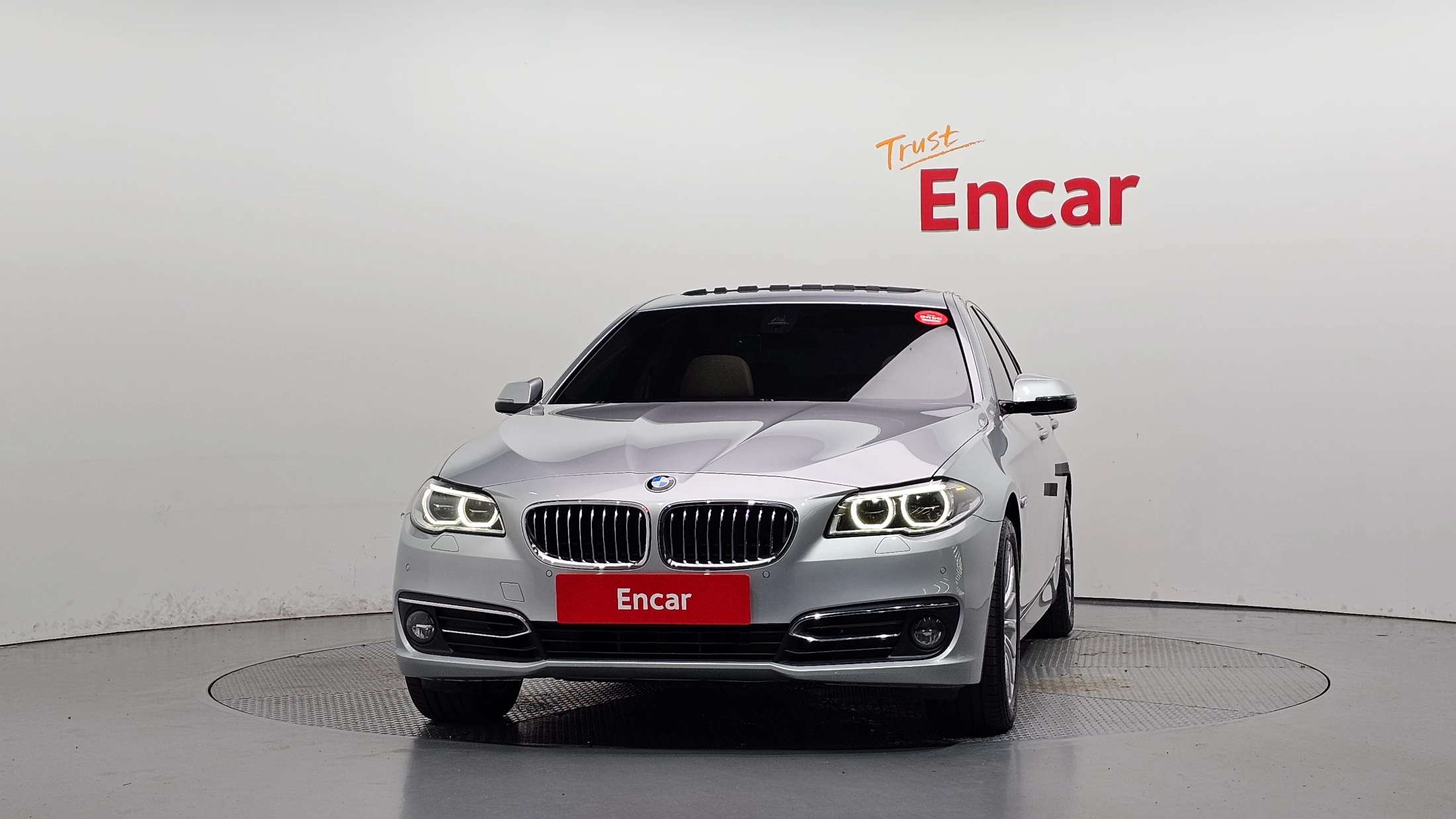 BMW 5-Series F10, 2015 — фото 3