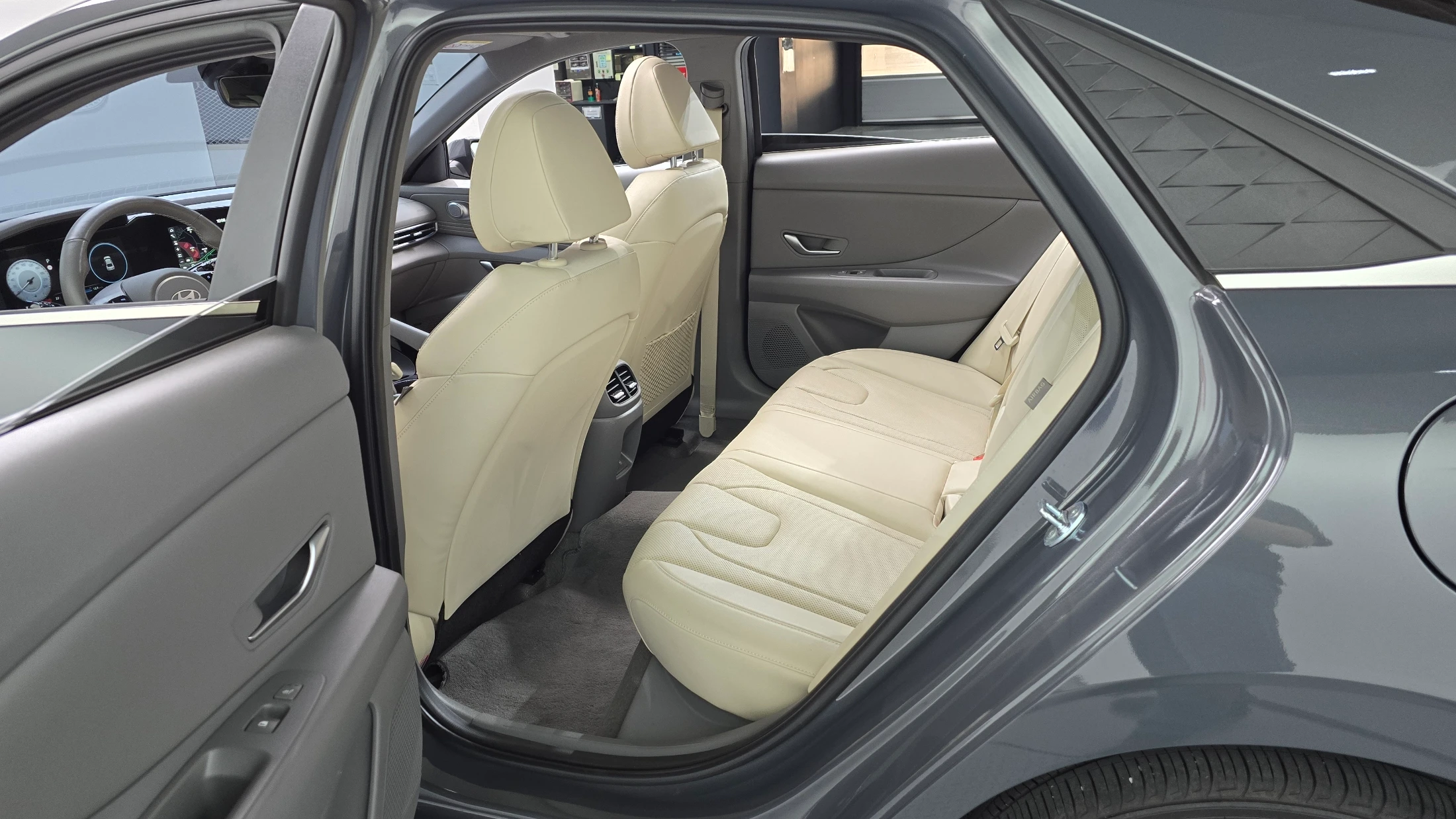 Hyundai Avante CN7, 2024 — фото 11