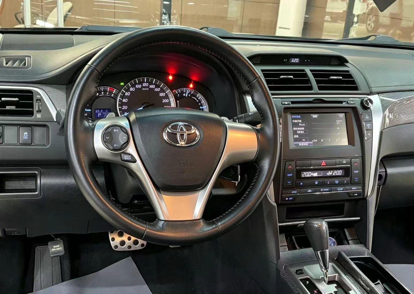 Toyota Camry, 2015 — фото 3