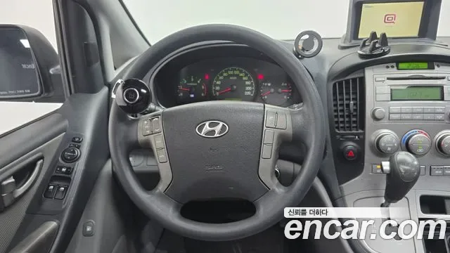 Hyundai Starex Grand Starex, 2012 — фото 13