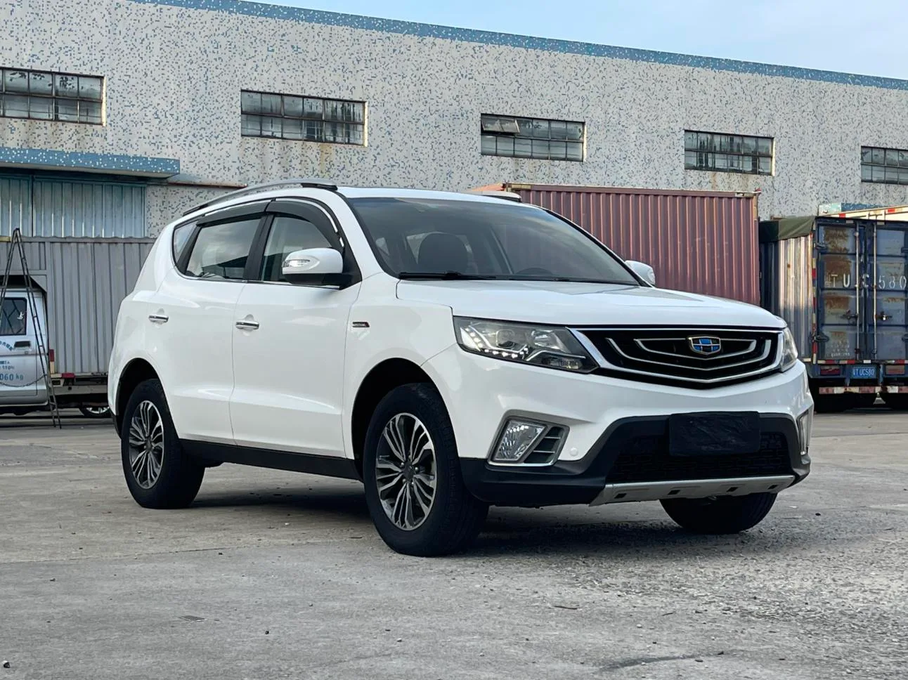 Geely Vision X6, 2016 — фото 3