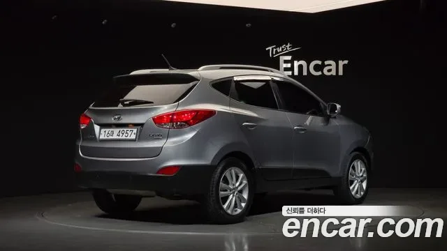Hyundai Tucson ix, 2012 — фото 2