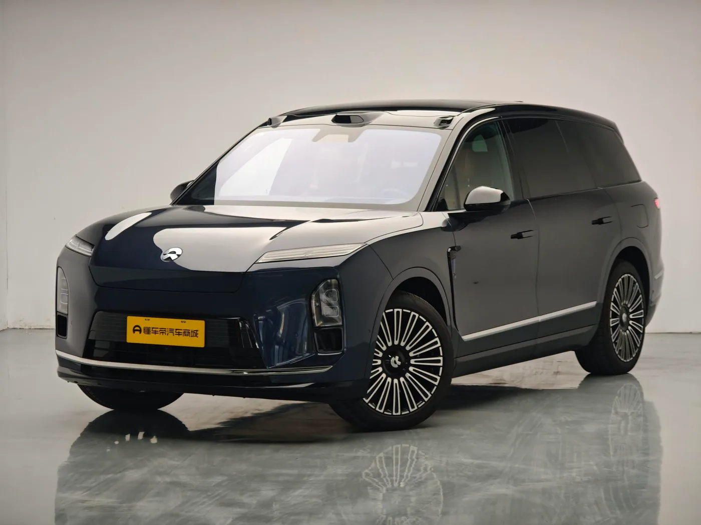 NIO ES8