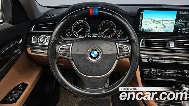 BMW 7-Series F01, 2013 — фото 14
