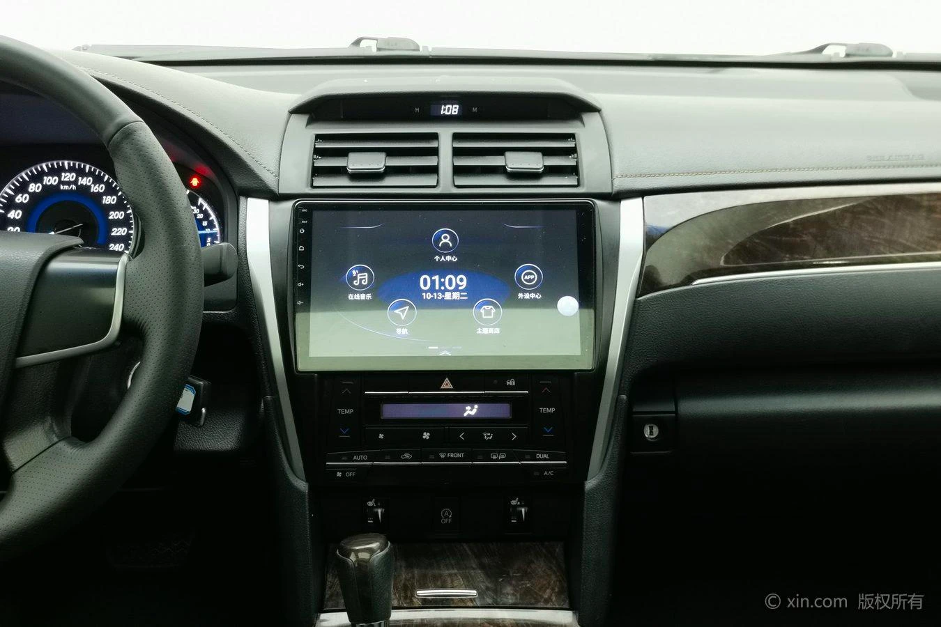 Toyota Camry, 2016 — фото 16