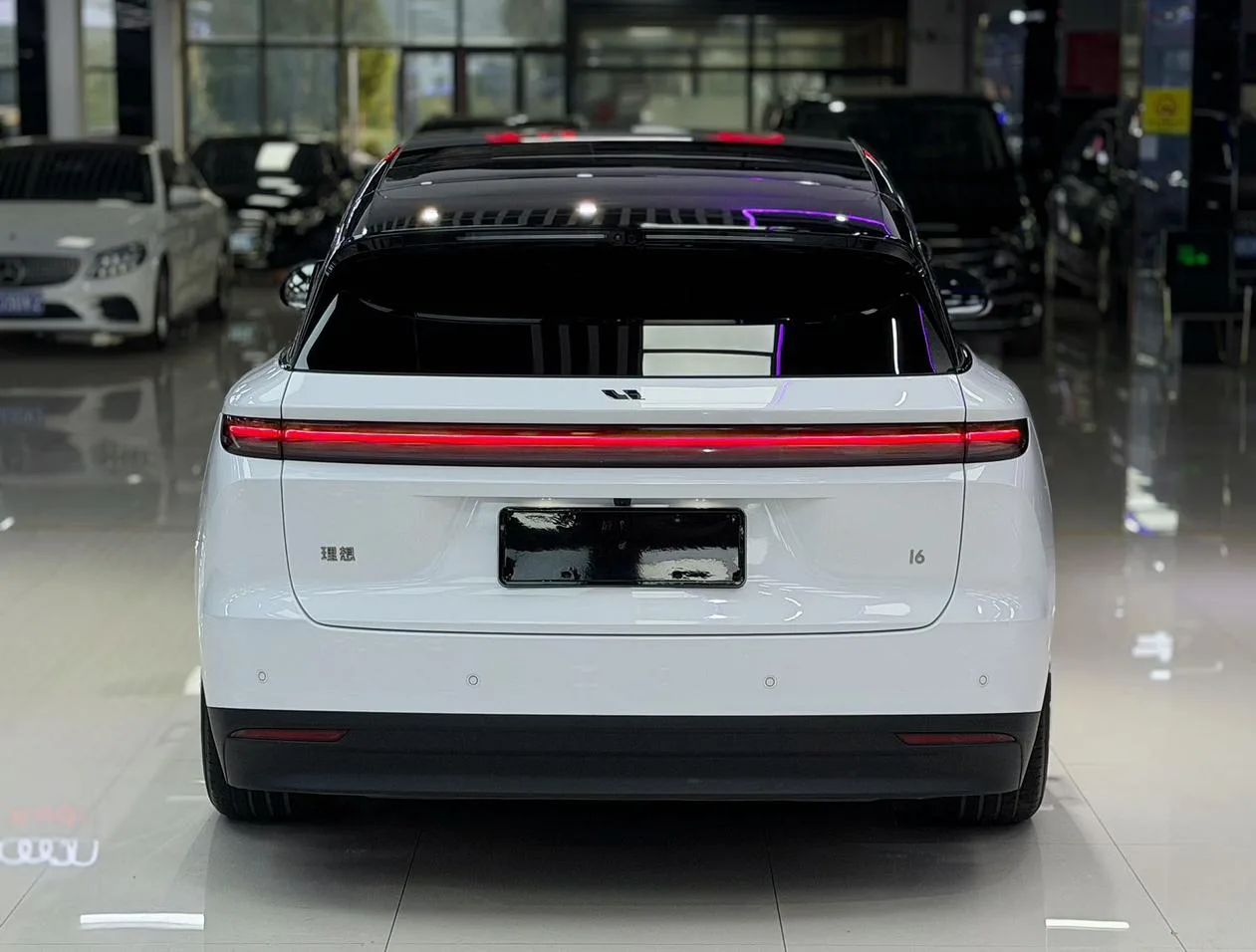 Li Auto ideal i6, 2025 — фото 12