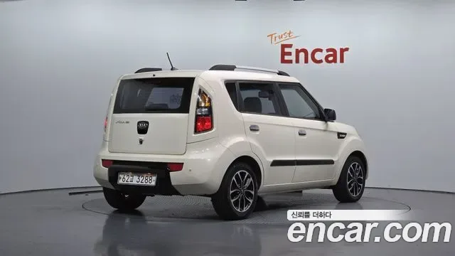 Kia Soul, 2010 — фото 2