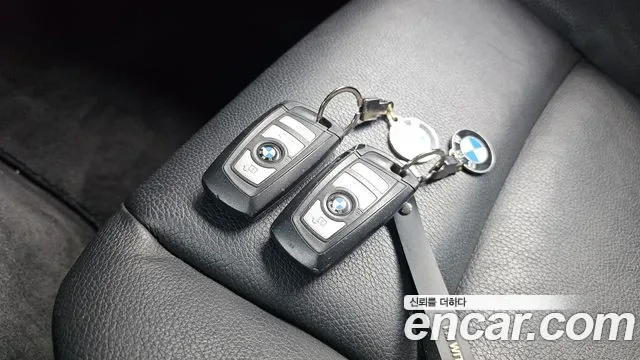 BMW 5-Series F10, 2013 — фото 16