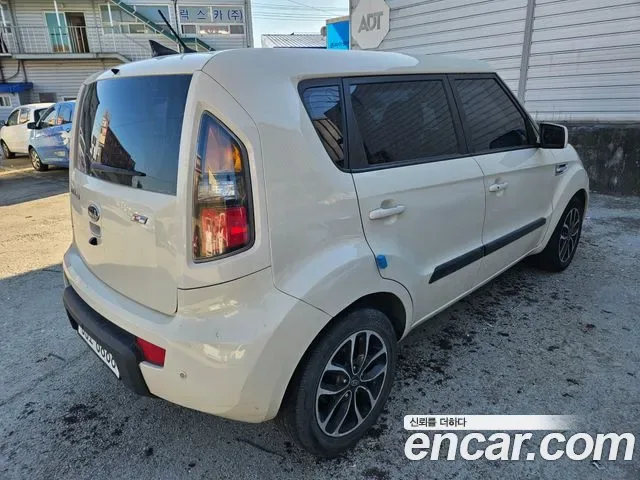 Kia Soul, 2010 — фото 3