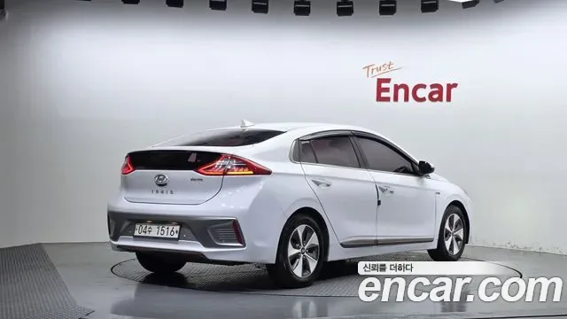 Hyundai Ioniq Ionic Electric, 2017 — фото 2