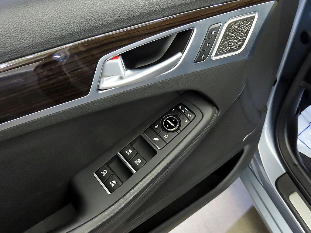 Genesis G80, 2016 — фото 12