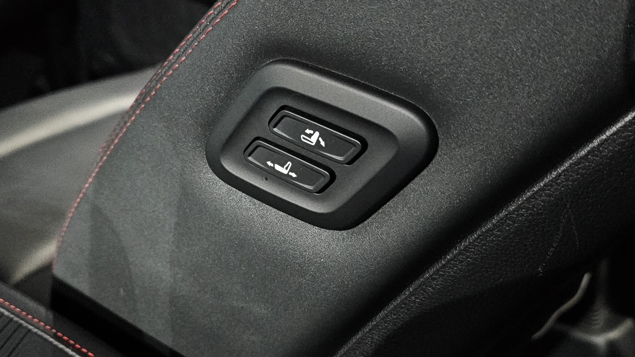 KG_Mobility_Ssangyong Actyon Activian, 2025 — фото 33
