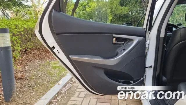 Hyundai Avante MD, 2013 — фото 12