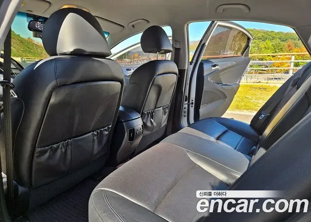 Hyundai Sonata Hybrid, 2013 — фото 15