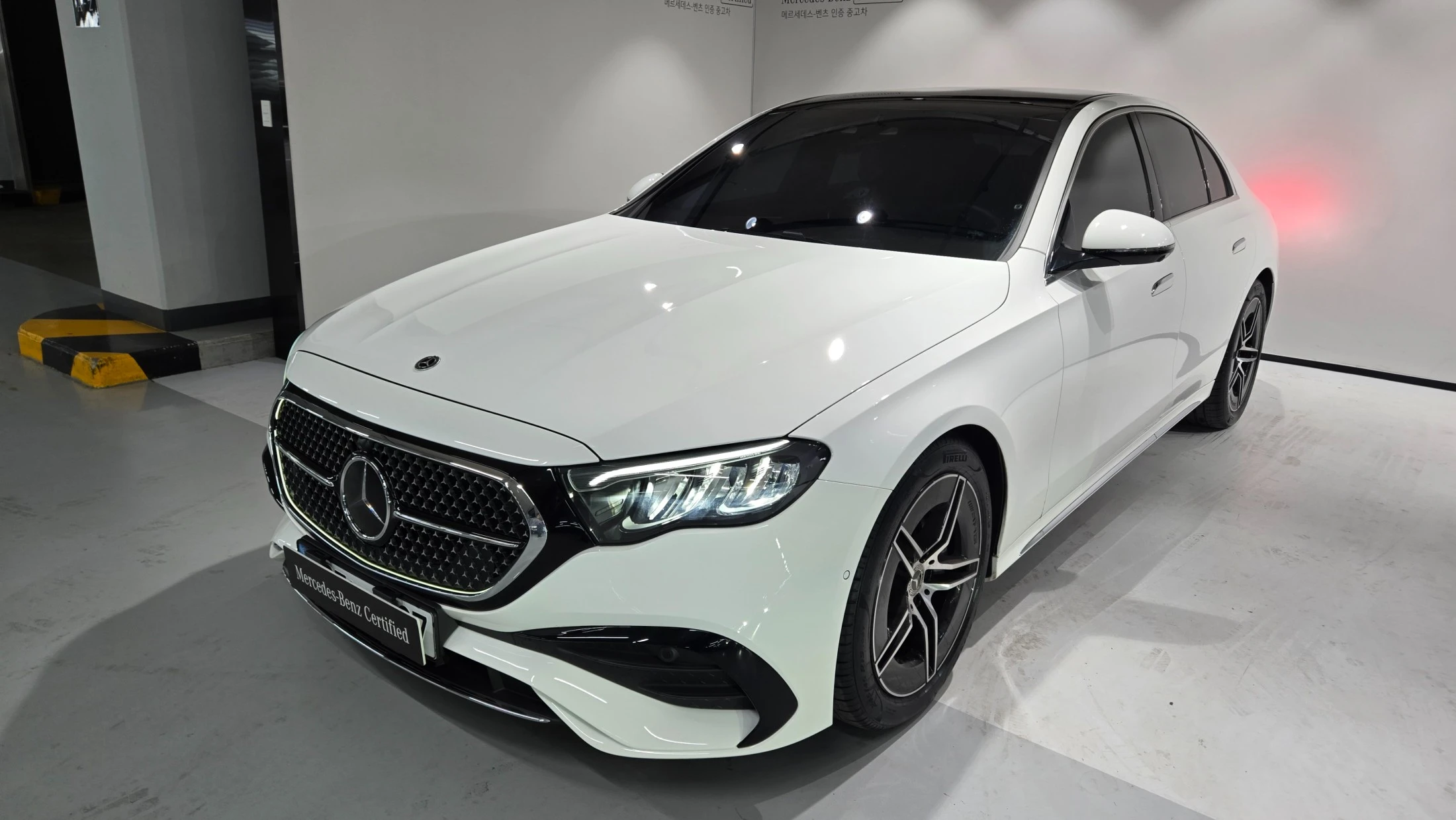 Mercedes-Benz E-Class W214