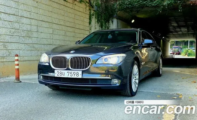 BMW 7-Series F01