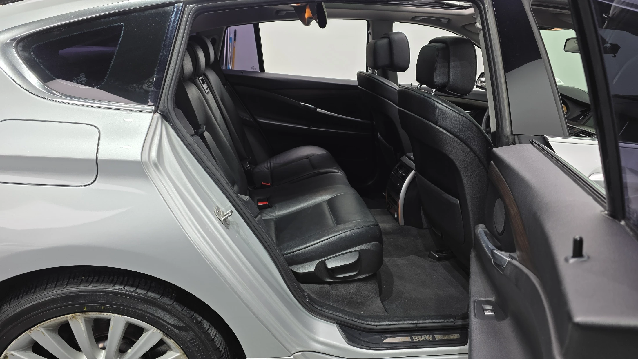 BMW Gran Turismo 5 Series GT (F07), 2012 — фото 17
