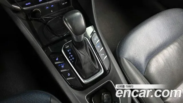 Hyundai Ioniq Ionic Hybrid, 2016 — фото 9