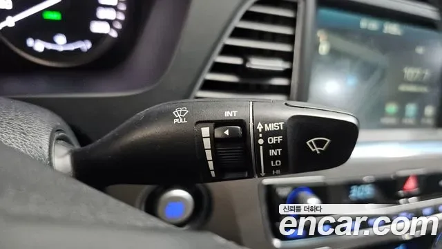 Hyundai Sonata LF Sonata Hybrid, 2016 — фото 28
