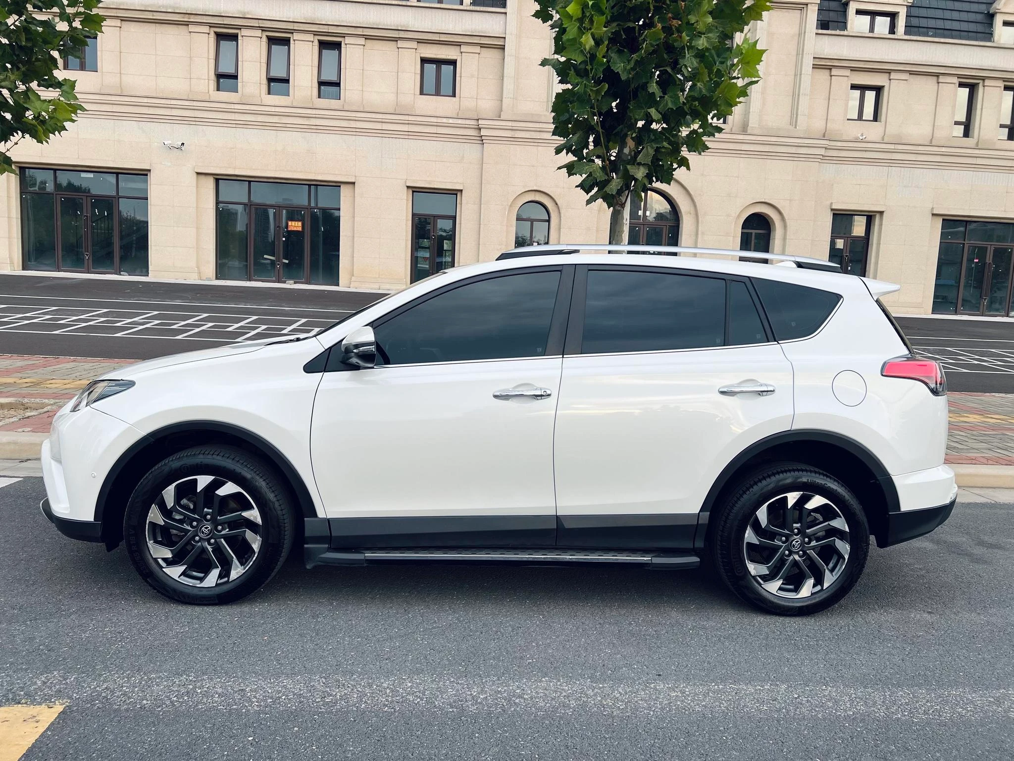 Toyota RAV4 Rongfang, 2016 — фото 10