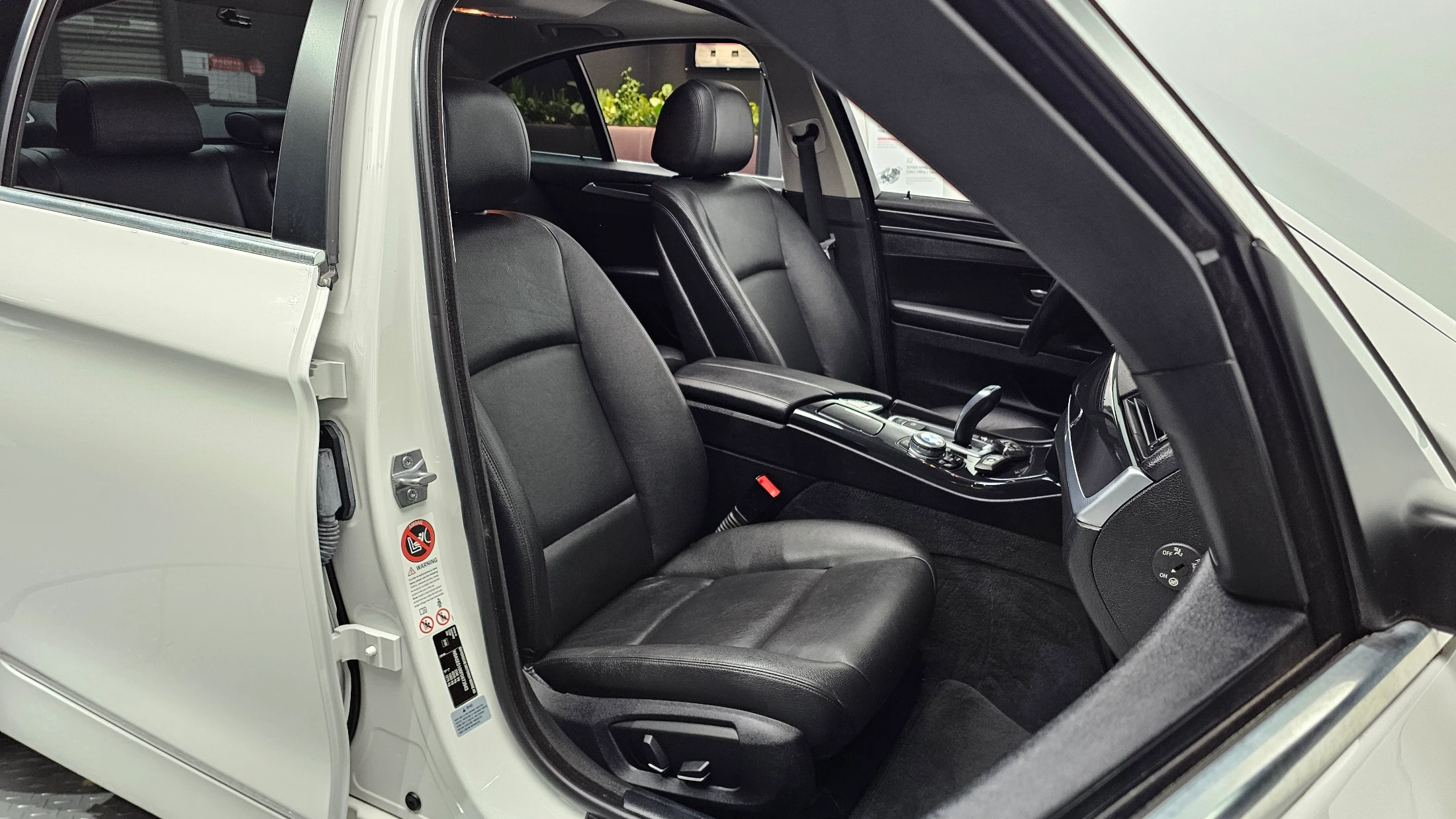 BMW 5-Series F10, 2014 — фото 10