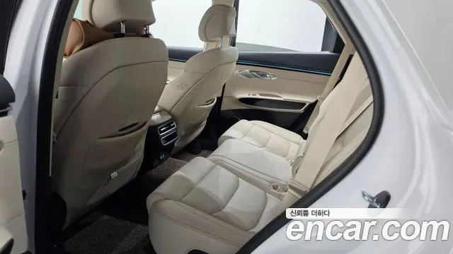 Genesis Gv70, 2025 — фото 19