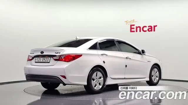 Hyundai Sonata Hybrid, 2012 — фото 2