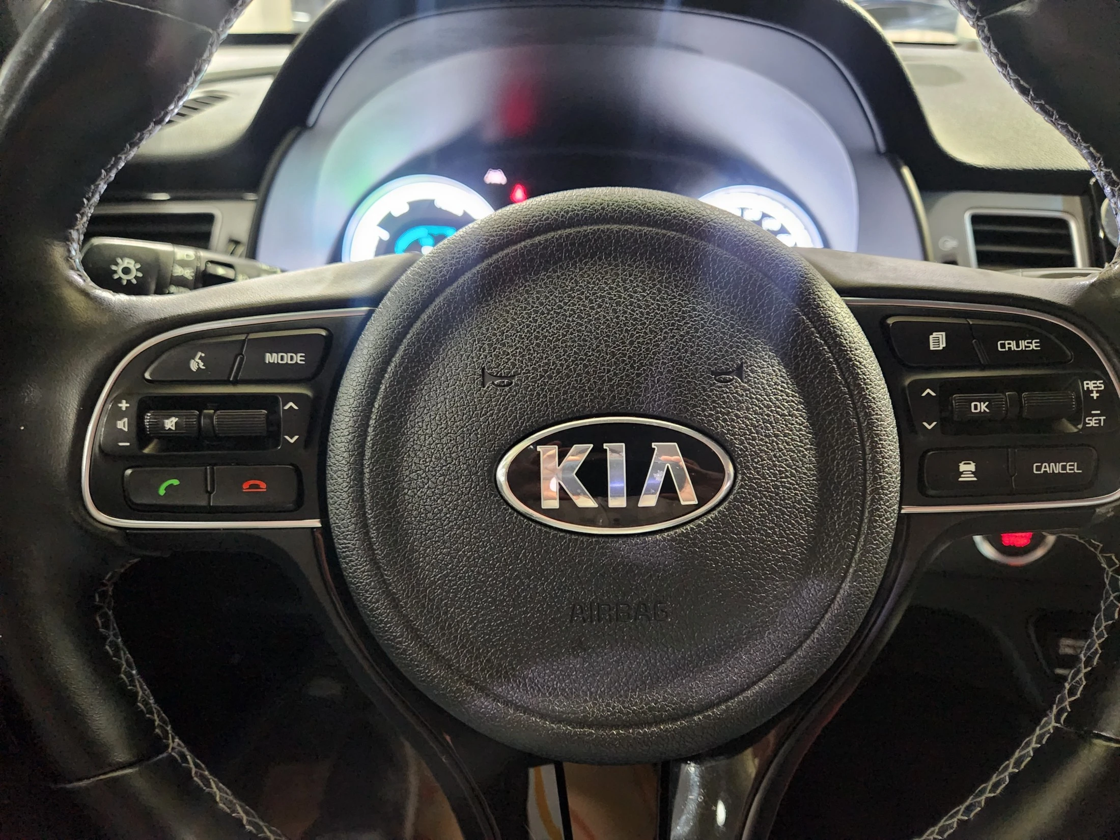 Kia Niro, 2017 — фото 11