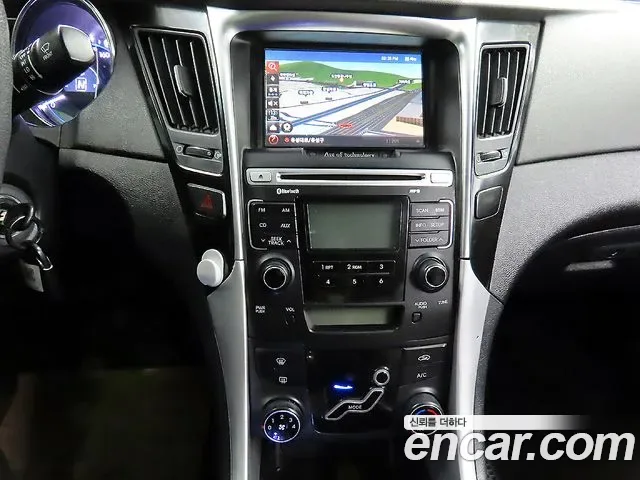 Hyundai Sonata YF Sonata, 2010 — фото 18