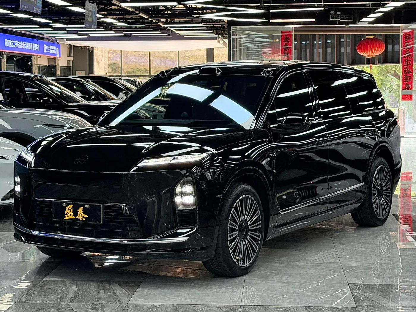 NIO ES8