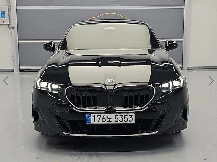 BMW 5-Series G60