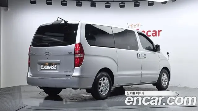 Hyundai Starex Grand Starex, 2009 — фото 2